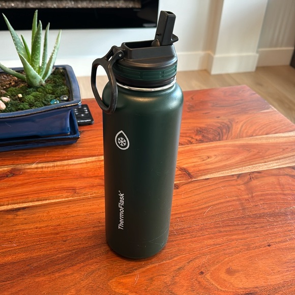 Thermo flask - Picture 1 of 1